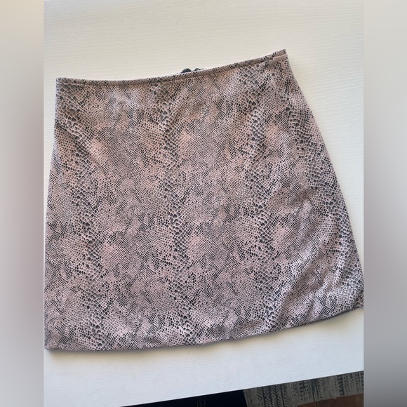 Pink Snakes skin mini skirt XS - Picture 5 of 6